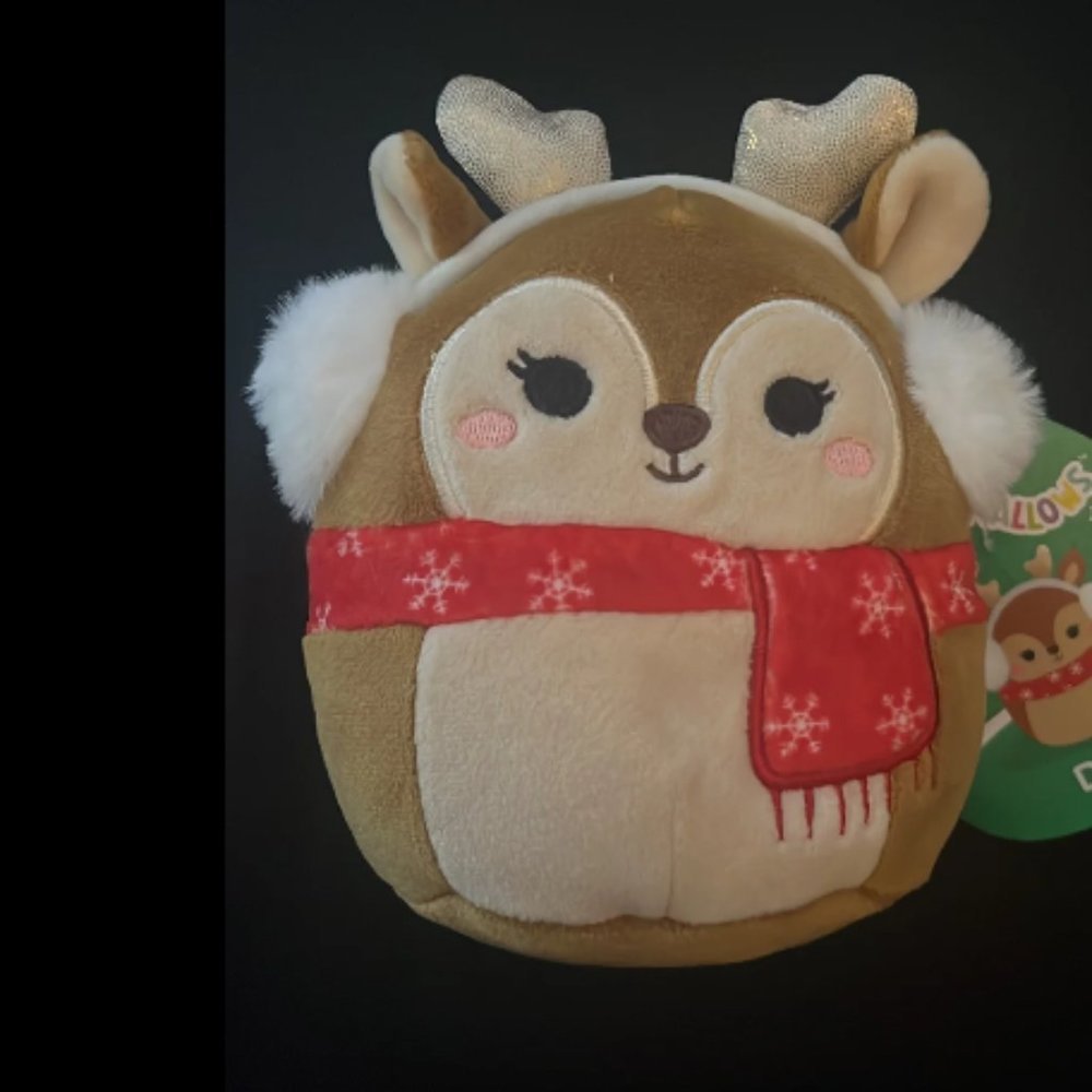 Squishmallow Darla the Reindeer 4.5” scarf and earmuffs NWT Christmas - 💸 SALE